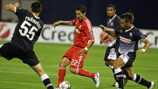 Real Madrid logró triunfo en el debut