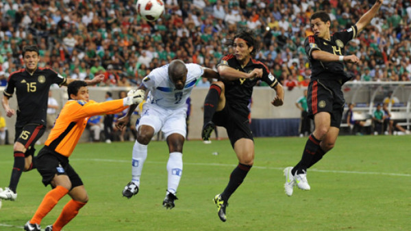 El Honduras-México sigue en pie