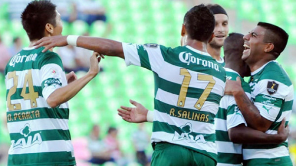 Santos de México manda goleado al Águila