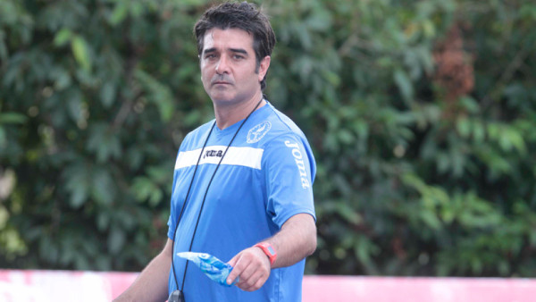 Diego Vásquez está habilitado para dirigir en Honduras