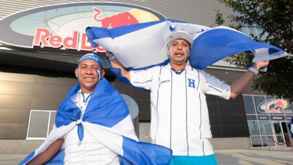 Hondureños celebraron en el Red Bull Arema