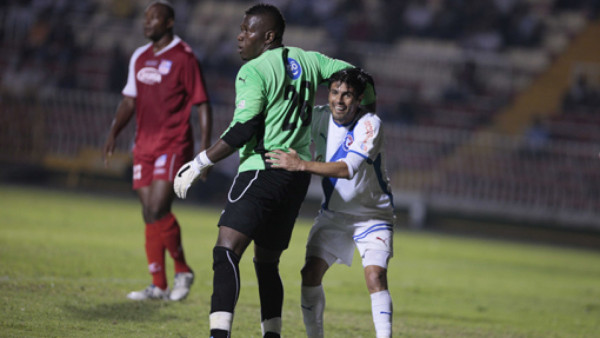 Olimpia sufrió, pero está en semifinales