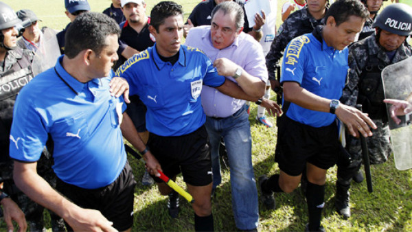 ¿Estás de acuerdo que vengan árbitros extranjeros al clásico?