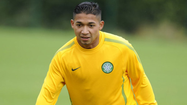 Emilio se inspira en Roberto Carlos