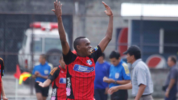 Real España quiere llevarse a Kervin Johnson