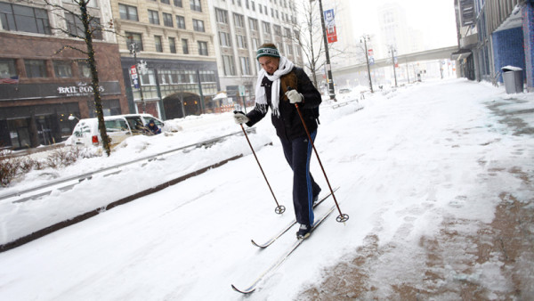 INFORME ESPECIAL: Intensa ola de frío paraliza parte de Estados Unidos