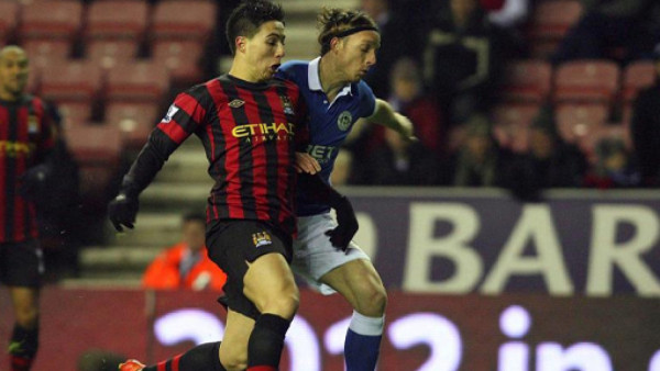 Árbitro le perdona roja a Maynor Figueroa