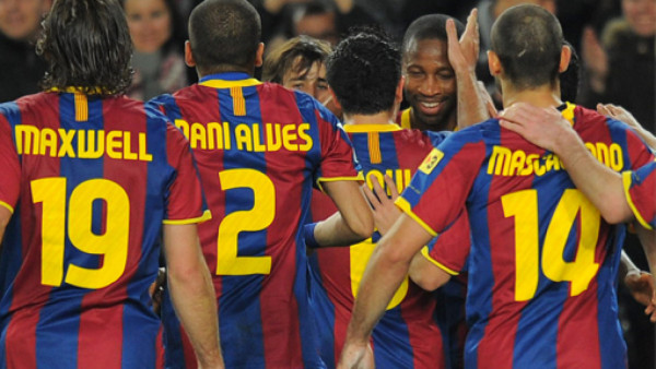 Barcelona se pone a diez del Madrid