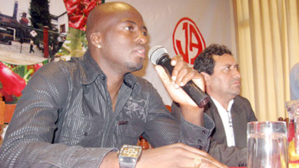 Muere delantero colombiano tras recibir un disparo en la cabeza