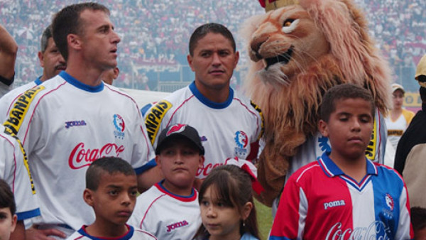 Tosello jugará en la despedida de Wilmer Velásquez