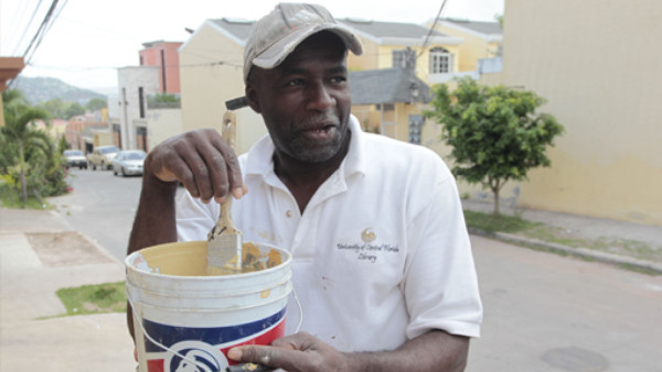 Rudy Williams relata su vida como pintor