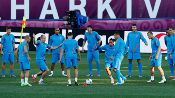 Duro revés para Holanda ante Dinamarca