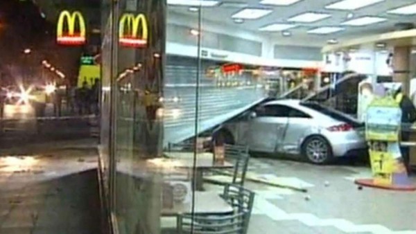 Destrozaron sus autos: Los cracks del fútbol que son un peligro al volante