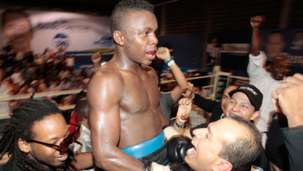 'Escorpión” destrozó con K.O. al 'Muñeco”