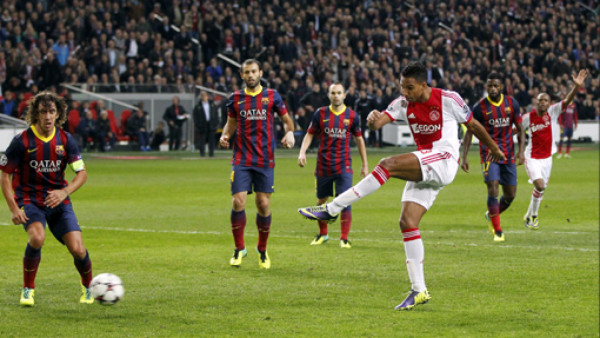 El Barcelona tropieza contra el Ajax en Amsterdan
