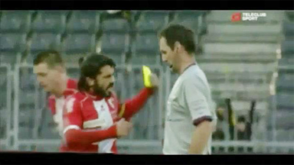 VIDEO: Genaro Gatusso le quitó la tarjeta a un árbitro