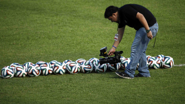 Honduras ya se prueba con la Brazuca previo al Mundial