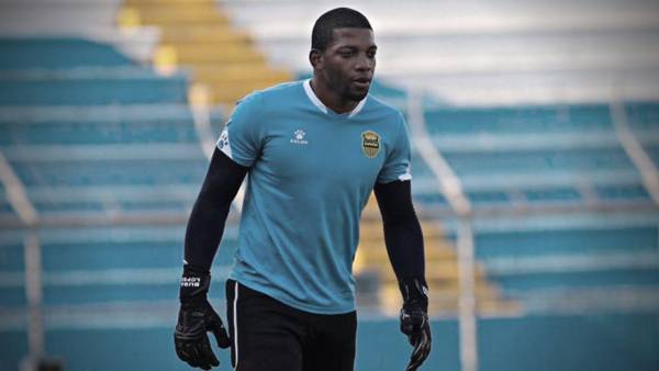 Buba López no tiene apuros para fichar ya que es agente libre y FIFA lo protege para que no se quede sin trabajo.