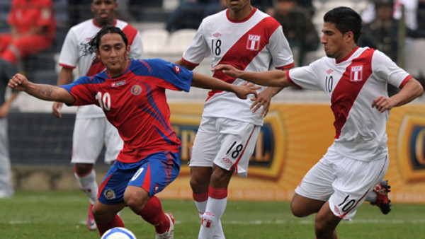 Perú liquida a Costa Rica en amistoso
