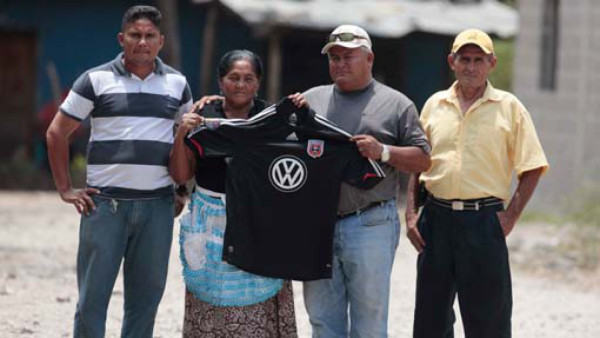 Abuela de Najar: 'Le pido que le anote a los mexicanos'