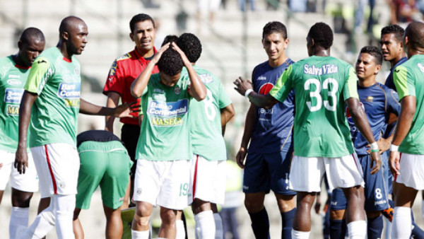 Salvador Nasralla: 'El torneo actual lo disputan por salir del paso'