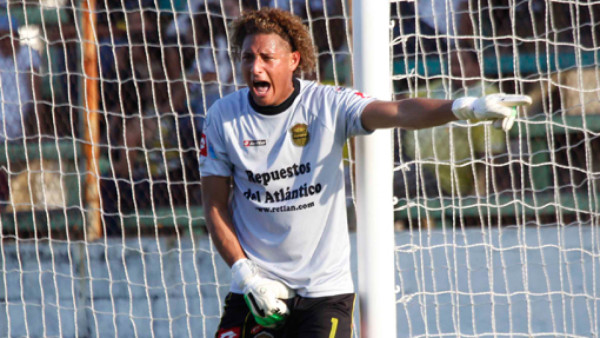 Kevin Hernández es convocado por Noel Valladares