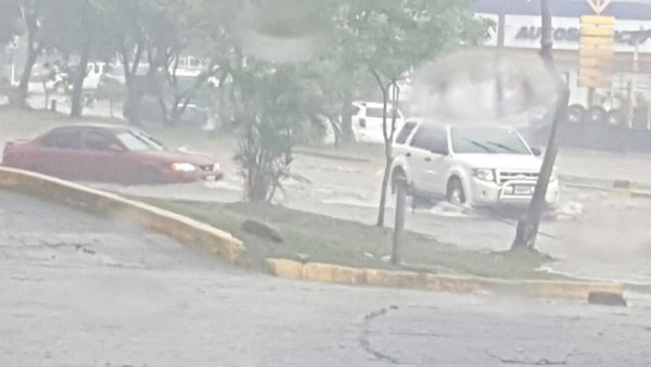 Colapsa San Pedro Sula: Fuerte lluvia provoca caos e inundaciones