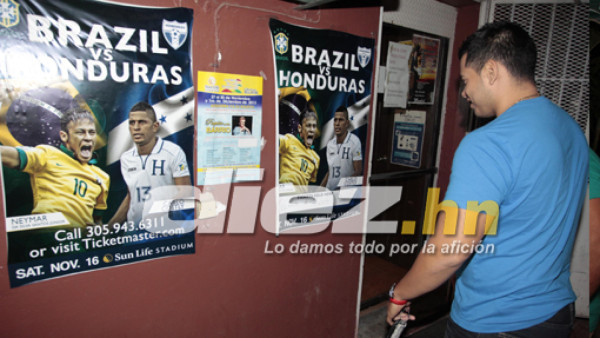 Costly-Neymar, así promocionan en Miami
