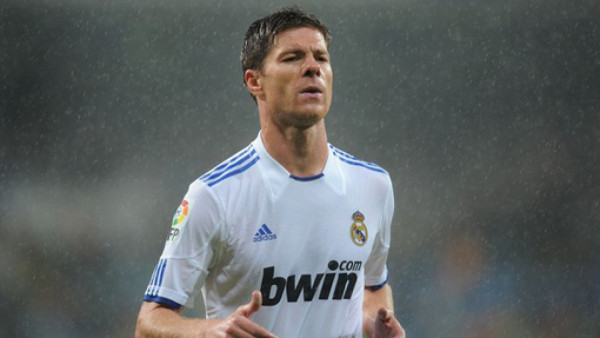 El Inter quiere a Xabi Alonso o Schweinsteiger