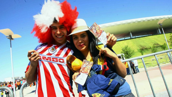 Así se disfruta de un clásico América-Chivas en México