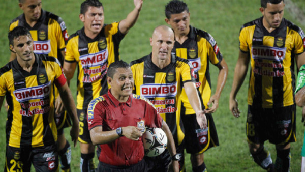 Marathón despierta en un vibrante clásico