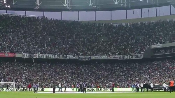 El increíble estadio del Besiktas, posible nueva casa de Andy Najar