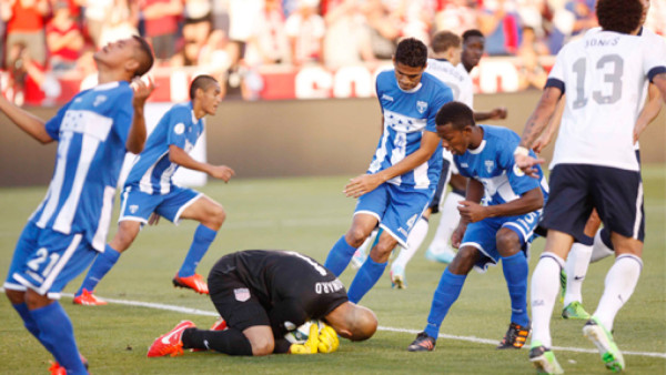 Estados Unidos ahoga a Honduras en el Rio Tinto