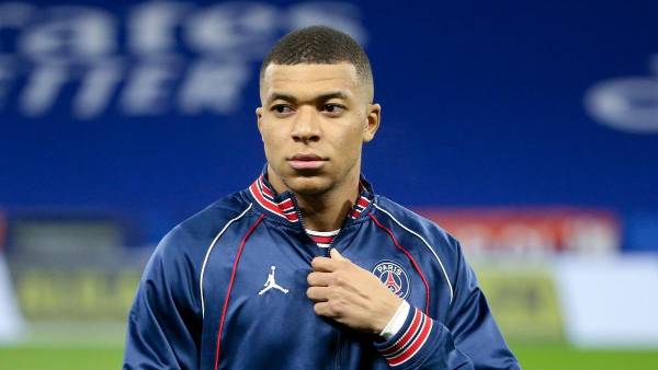 Mbappé habló sin pelos en la lengua sobre su futuro.