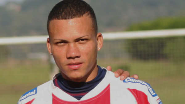 Pachuca ya quiere a Arnold Peralta