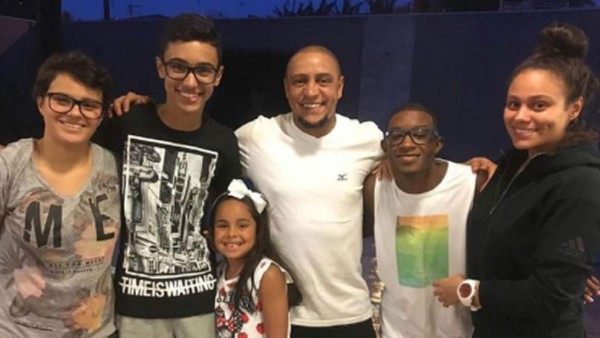 Especial: Los futbolistas que más hijos traen al mundo