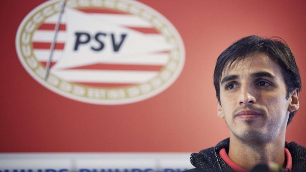 Bryan Ruiz no jugó en derrota del PSV en Holanda por lesión