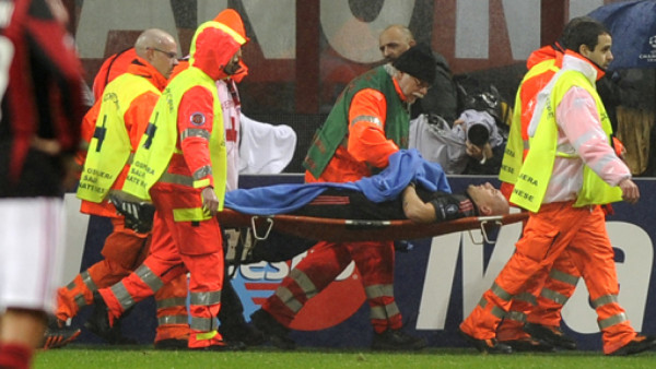 Wilson y Tottenham golpean al Milan