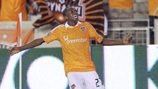 Boniek García anota y Houston festeja