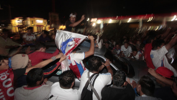 La afición olimpista festeja a lo grande la Copa 24