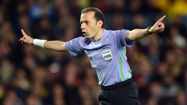 Sospechan del árbitro España-Portugal