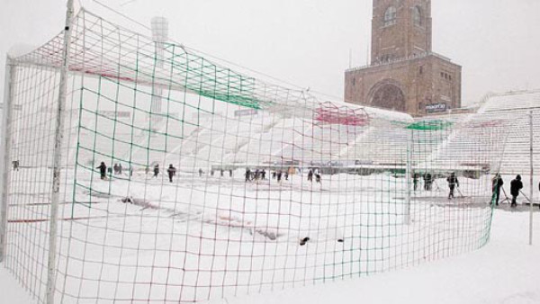 Suazo se queda sin jugar por la nieve