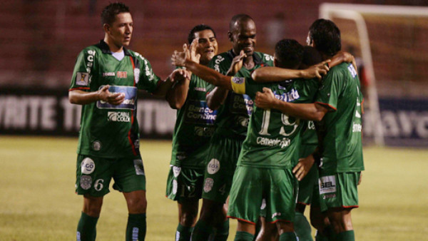 Con dos golazos ganó el Marathón