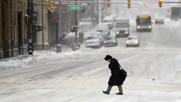 INFORME ESPECIAL: Intensa ola de frío paraliza parte de Estados Unidos
