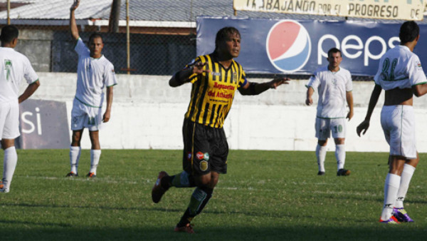Carlos Pavón rescató al Real España, Platense sigue sufriendo