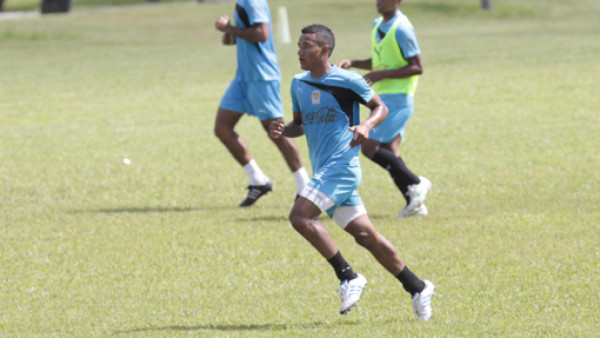 Luis Garrido vuelve a entrenar con Olimpia