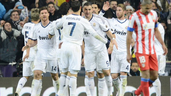 Real Madrid gana y sigue a 11 puntos del Barcelona