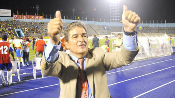 Jorge Luis Pinto a Honduras: 'Vamos con todo'