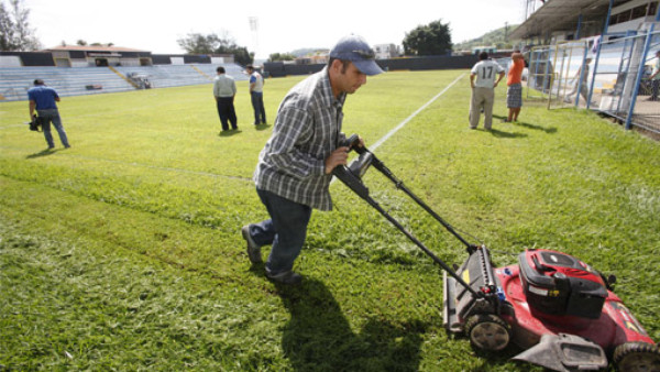 Real España jugará en cancha fangosa