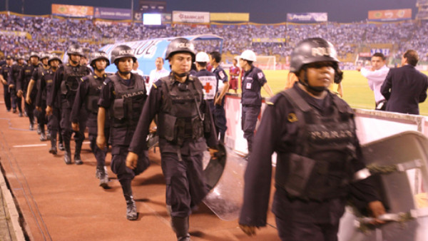 ENCUESTA: ¿Usted se siente seguro cuando va a un estadio en Honduras?